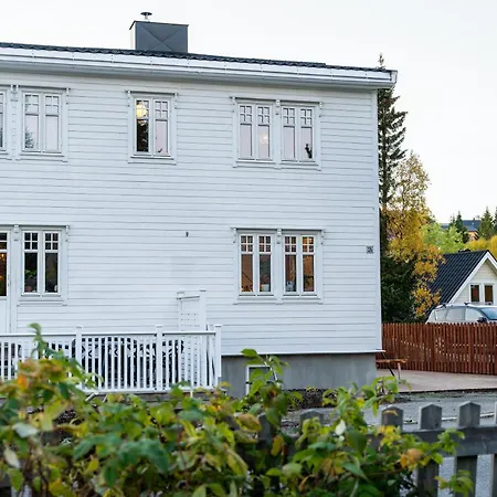 Tromso Aurora Villa - Parking - Near Centrum Exterior photo